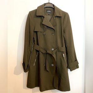 Express olive green trench coat. Size M. NWOT.
